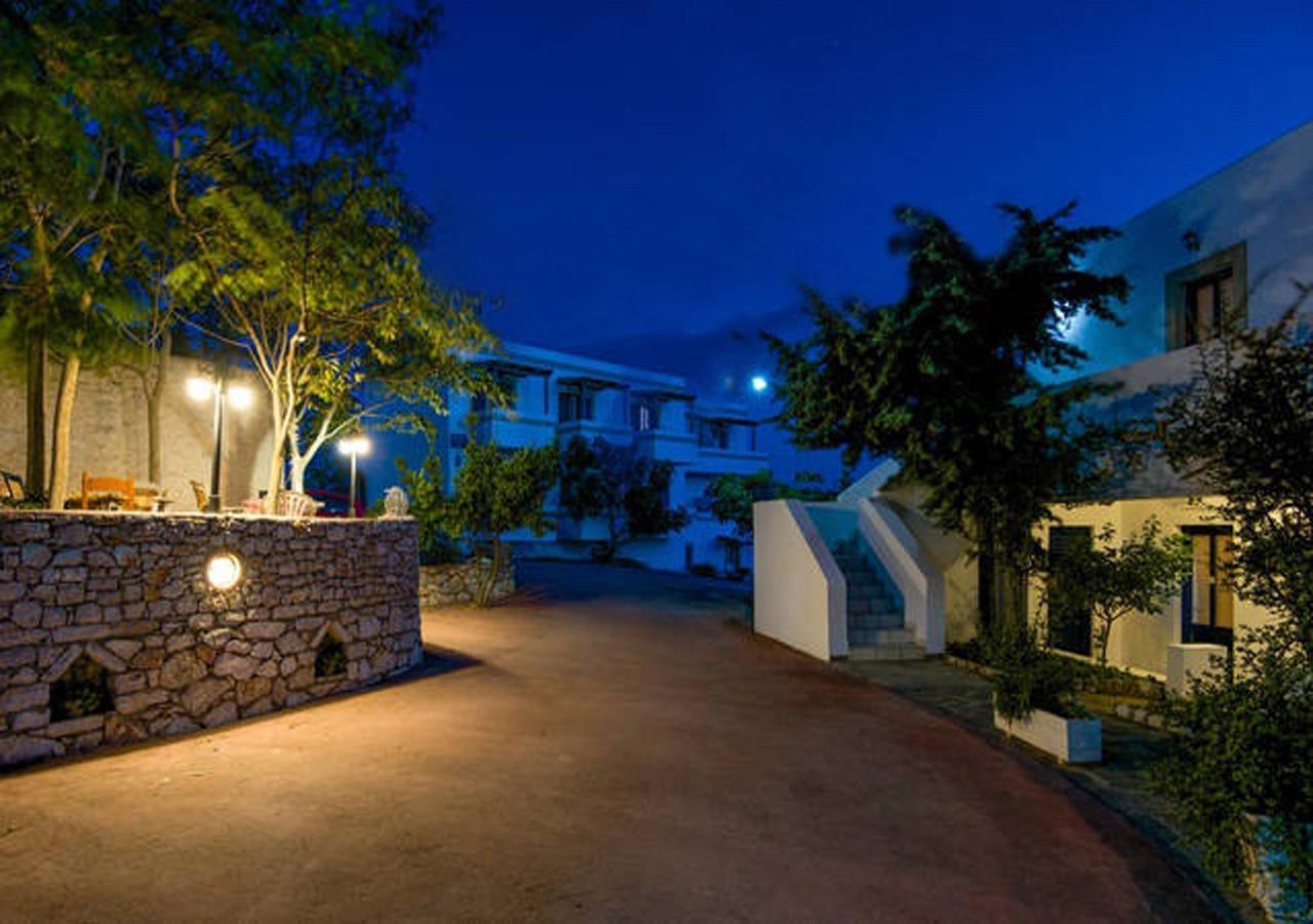 Contaratos Holiday Lettings Livadi  Luaran gambar