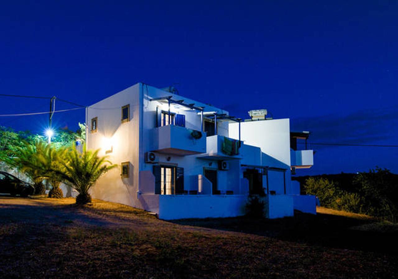 Contaratos Holiday Lettings Livadi  Luaran gambar
