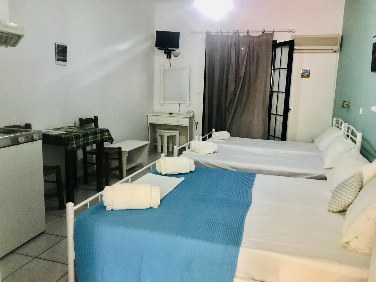 Contaratos Holiday Lettings Livadi  Luaran gambar